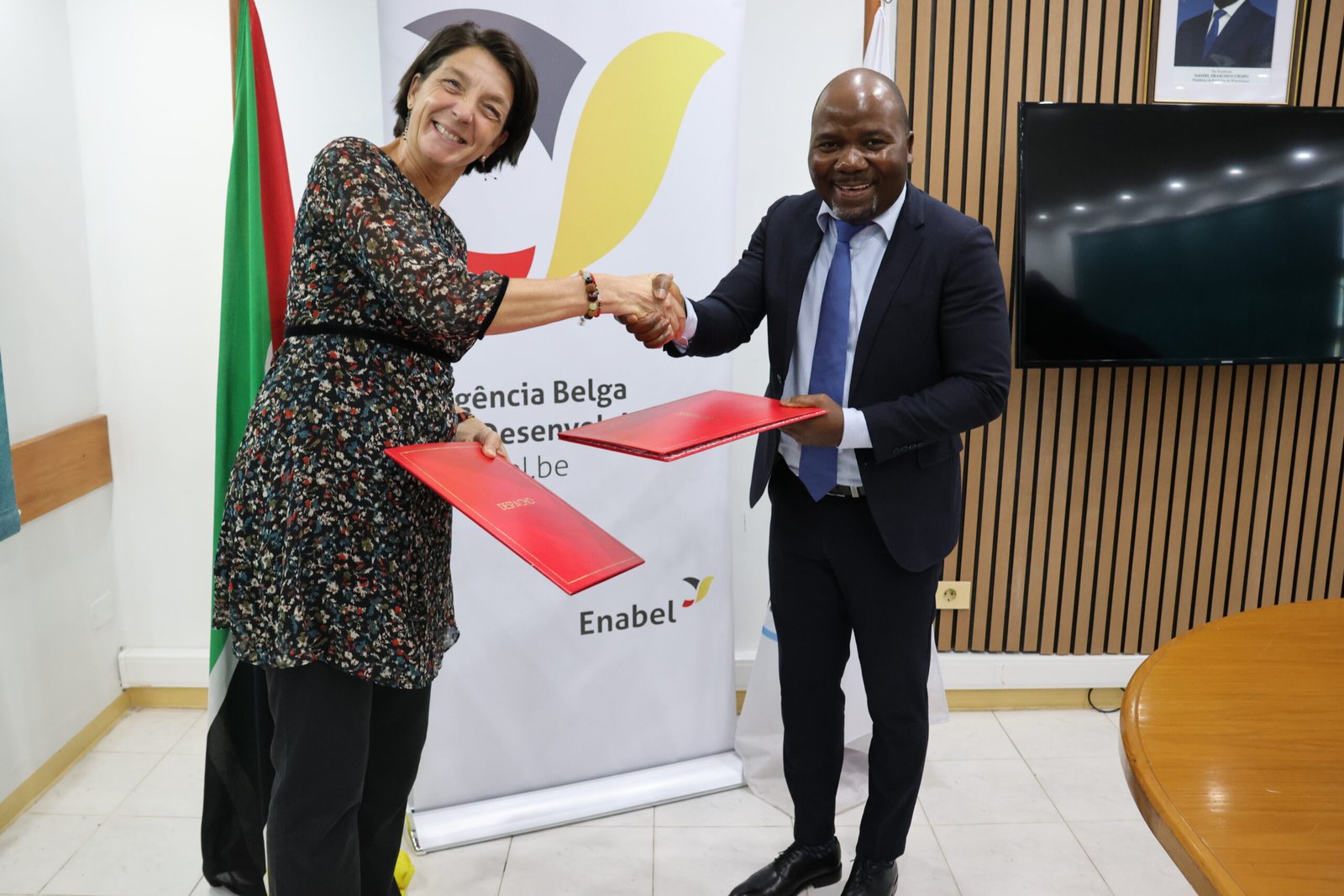 Enabel e INIR, IP assinam acordo para impulsionar a irrigação solar em Moçambique